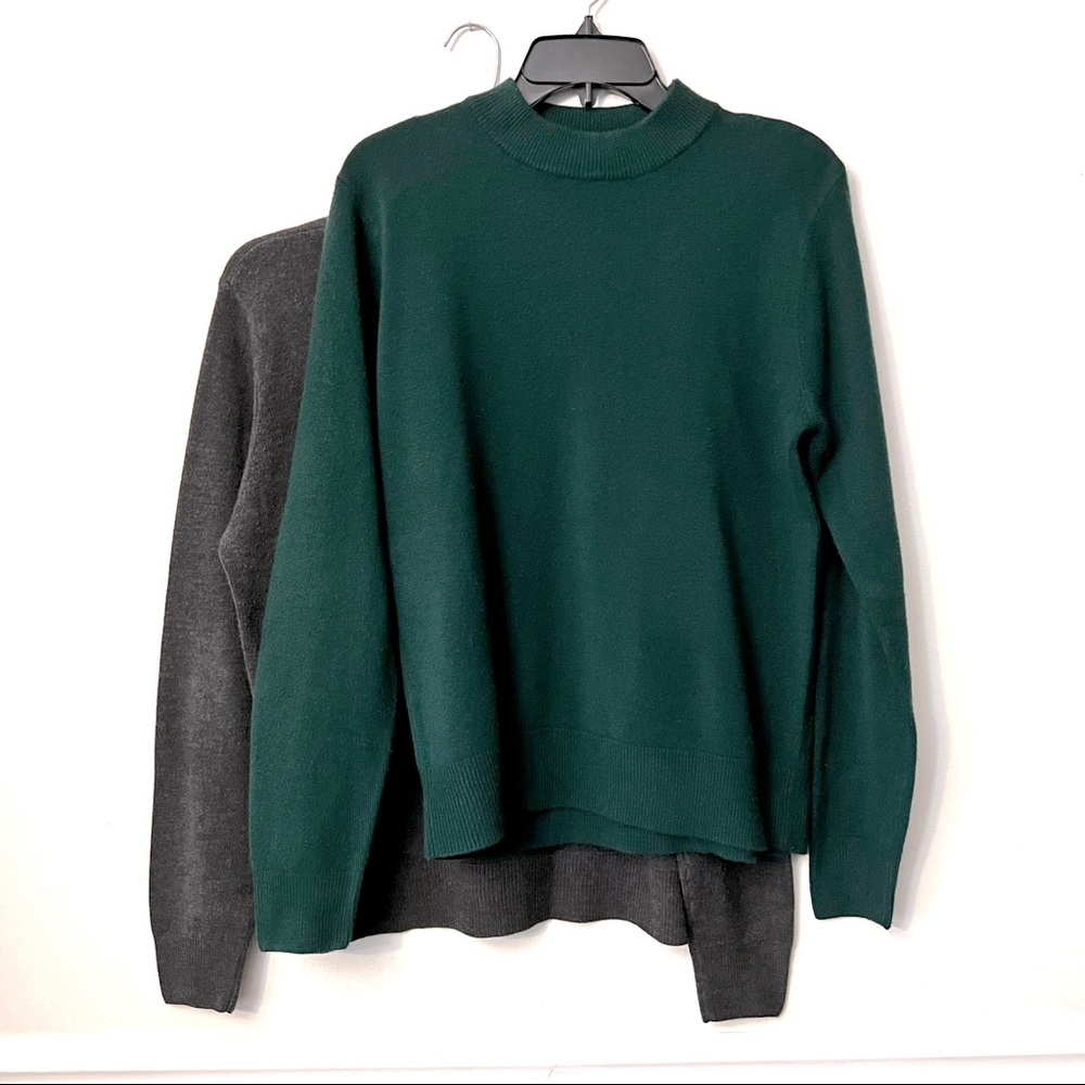 Sag Harbor acrylic sweaters lot of 2 green medium gray large